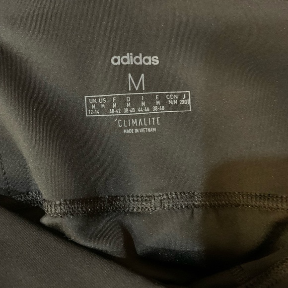 3 Pairs Of Assorted Adidas, Old Navy, And Pink By Victoria’s Secret Leggings - Picture 4 of 5